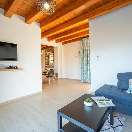 3 Bedroom Stunning In Brscici 別荘 *