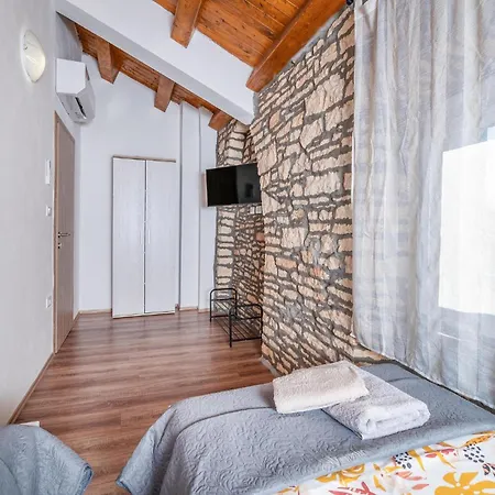 別荘 3 Bedroom Stunning In Brscici *